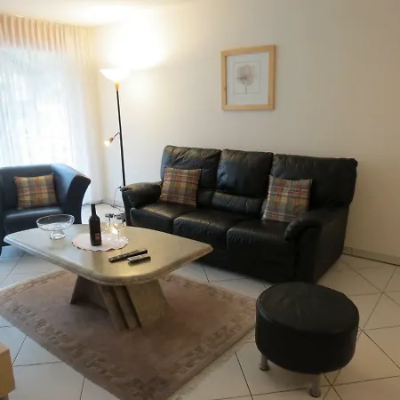 Apartment Haus *
